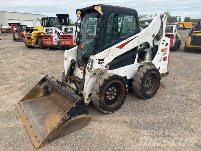 Bobcat S570 滑移轉向裝載機