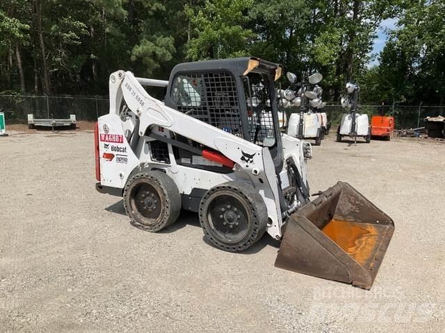 Bobcat S570 滑移轉向裝載機