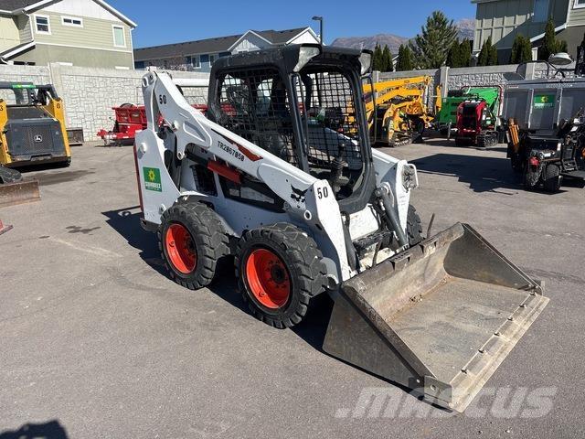 Bobcat S570 滑移轉向裝載機