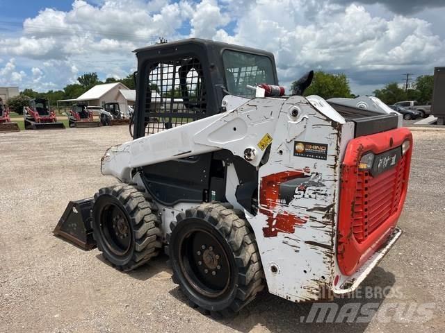 Bobcat S62 滑移轉向裝載機