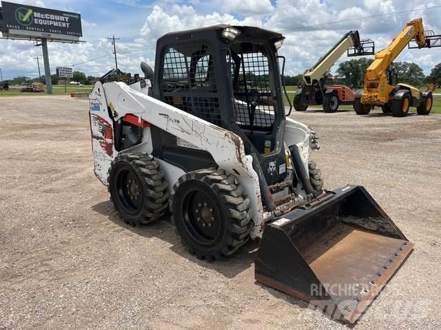 Bobcat S62 滑移轉向裝載機