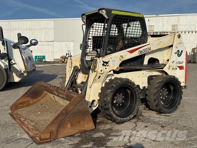Bobcat S630 滑移轉向裝載機