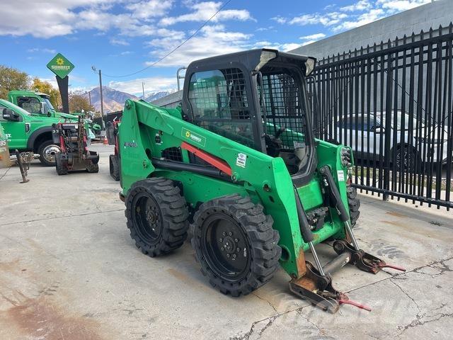 Bobcat S630 滑移轉向裝載機