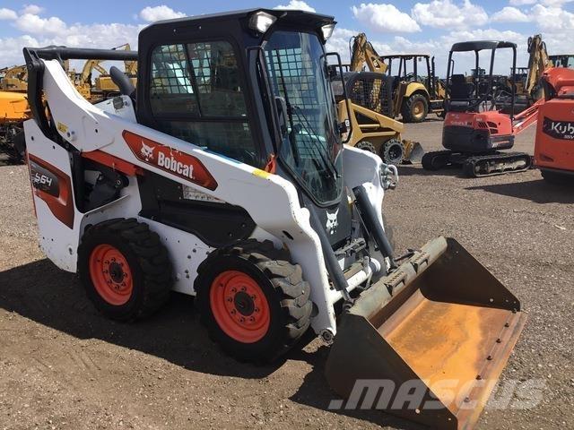 Bobcat S64 滑移轉向裝載機