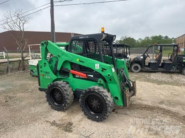 Bobcat S650 滑移轉向裝載機