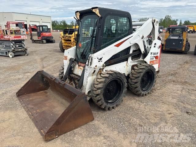 Bobcat S650 滑移轉向裝載機