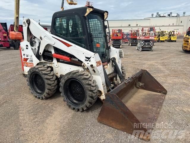 Bobcat S650 滑移轉向裝載機