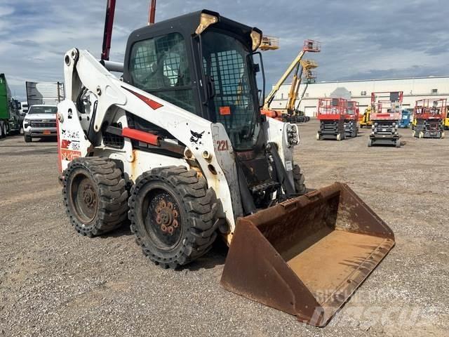 Bobcat S650 滑移轉向裝載機