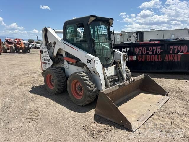 Bobcat S650 滑移轉向裝載機