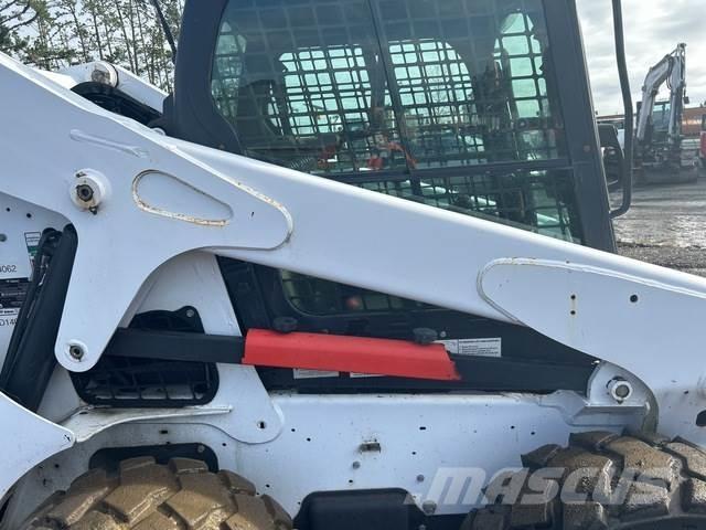 Bobcat S650 滑移轉向裝載機