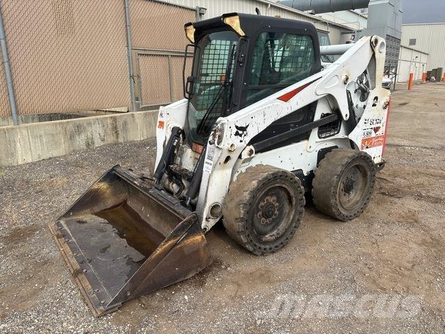 Bobcat S650 滑移轉向裝載機