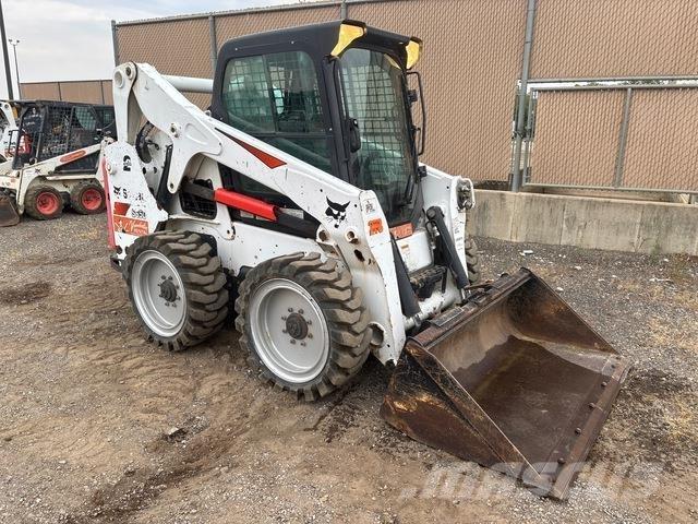 Bobcat S650 滑移轉向裝載機