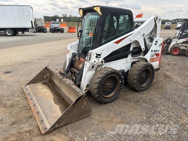 Bobcat S650 滑移轉向裝載機