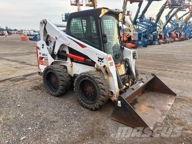 Bobcat S650 滑移轉向裝載機