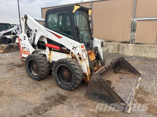 Bobcat S650 滑移轉向裝載機