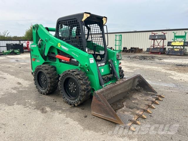 Bobcat S650 滑移轉向裝載機