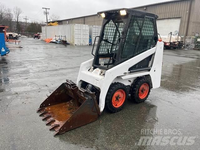 Bobcat S70 滑移轉向裝載機