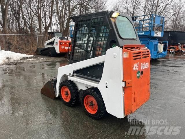 Bobcat S70 滑移轉向裝載機