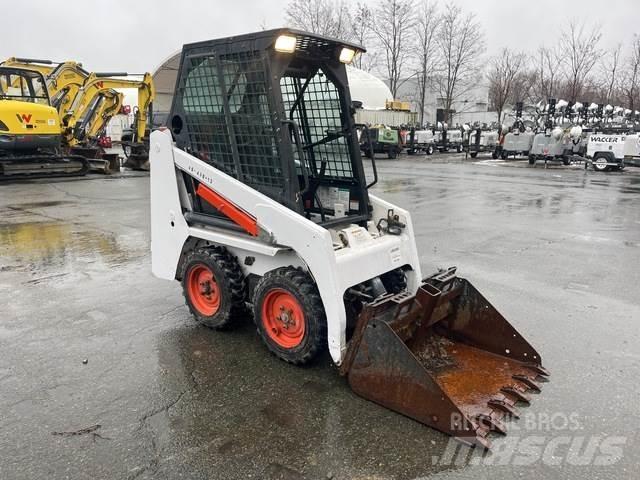 Bobcat S70 滑移轉向裝載機