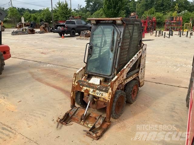 Bobcat S70 滑移轉向裝載機