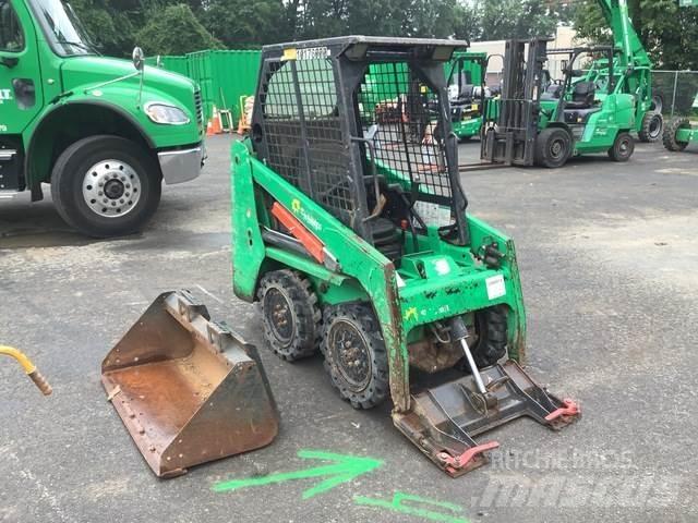 Bobcat S70 滑移轉向裝載機