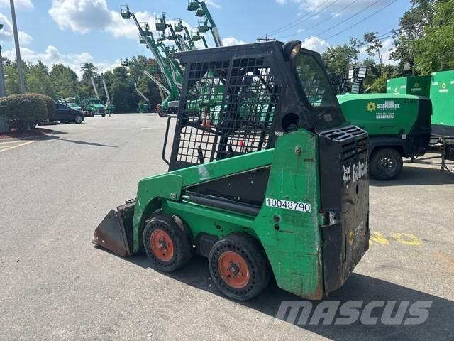 Bobcat S70 滑移轉向裝載機