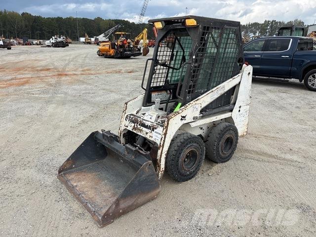Bobcat S70 滑移轉向裝載機