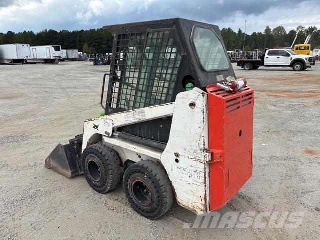 Bobcat S70 滑移轉向裝載機