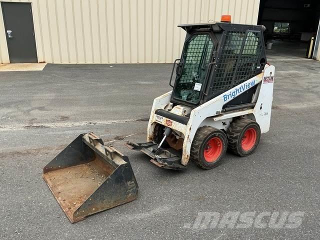 Bobcat S70 滑移轉向裝載機