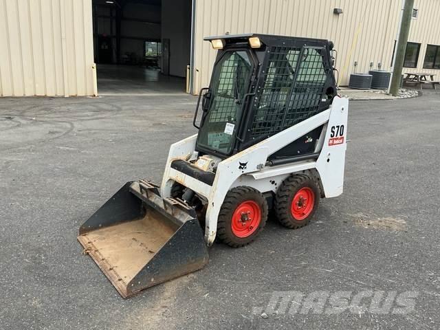 Bobcat S70 滑移轉向裝載機