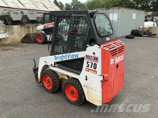 Bobcat S70 滑移轉向裝載機