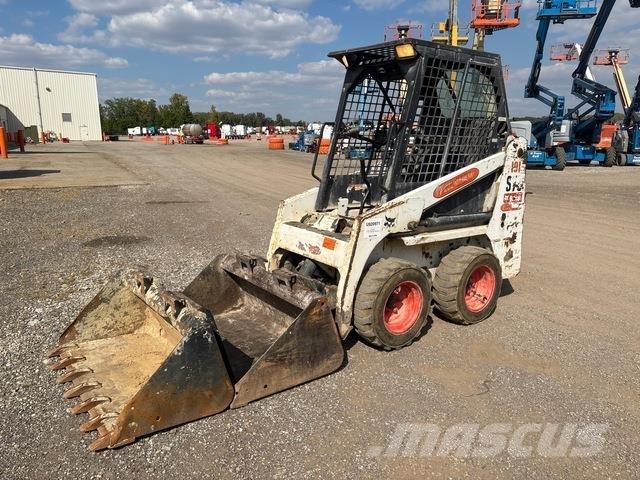 Bobcat S70 滑移轉向裝載機