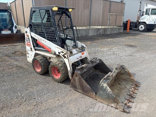 Bobcat S70 滑移轉向裝載機