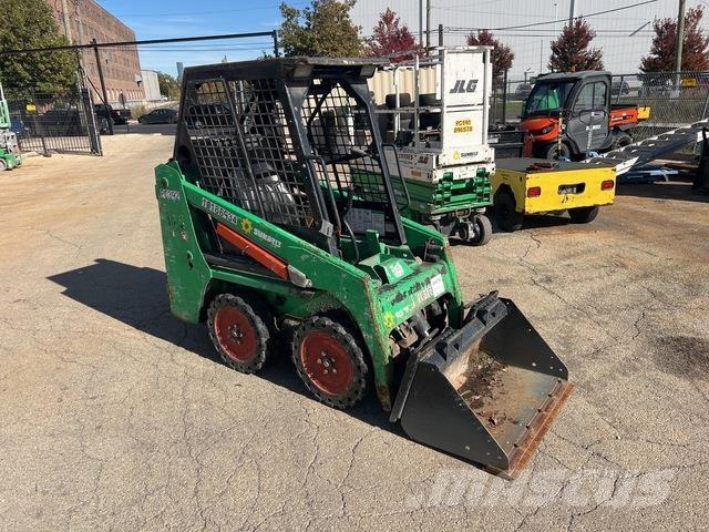 Bobcat S70 滑移轉向裝載機