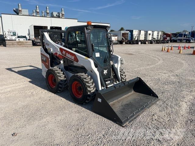 Bobcat S76 滑移轉向裝載機