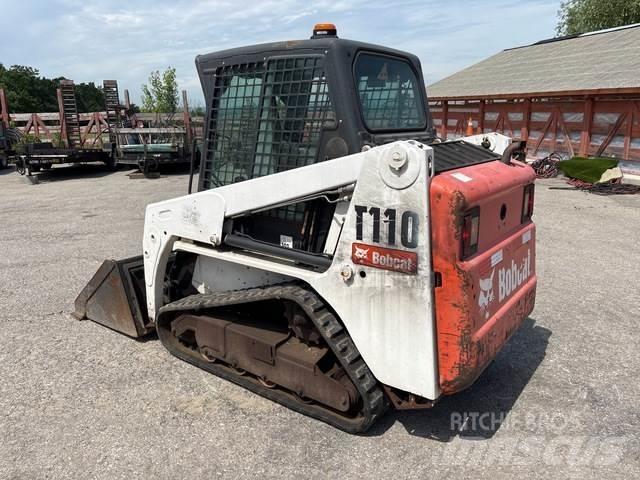 Bobcat T110 滑移轉向裝載機