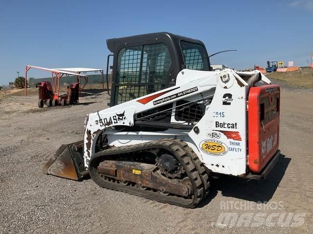 Bobcat T450 滑移轉向裝載機