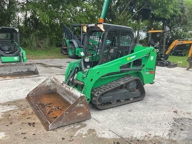 Bobcat T450 滑移轉向裝載機