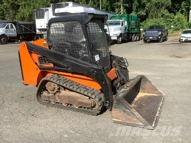 Bobcat T450 滑移轉向裝載機