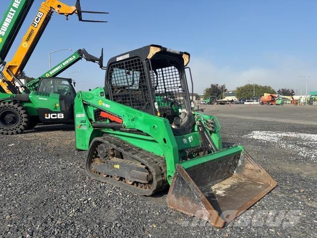 Bobcat T450 滑移轉向裝載機