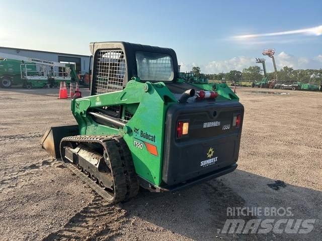 Bobcat T550 滑移轉向裝載機
