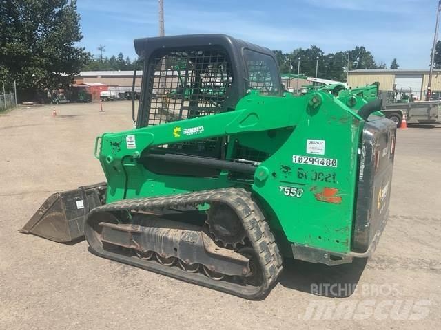 Bobcat T550 滑移轉向裝載機