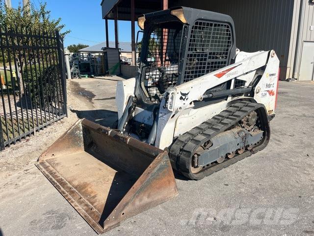 Bobcat T550 滑移轉向裝載機