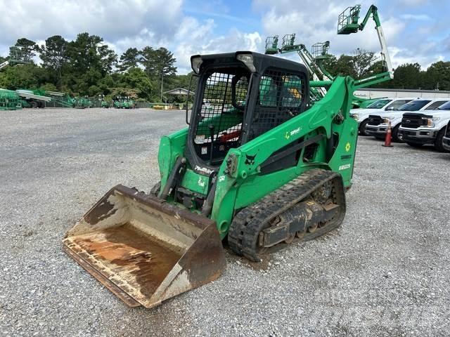 Bobcat T590 滑移轉向裝載機