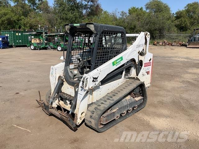 Bobcat T590 滑移轉向裝載機