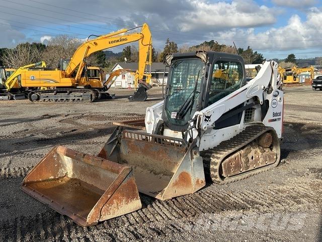 Bobcat T590 滑移轉向裝載機