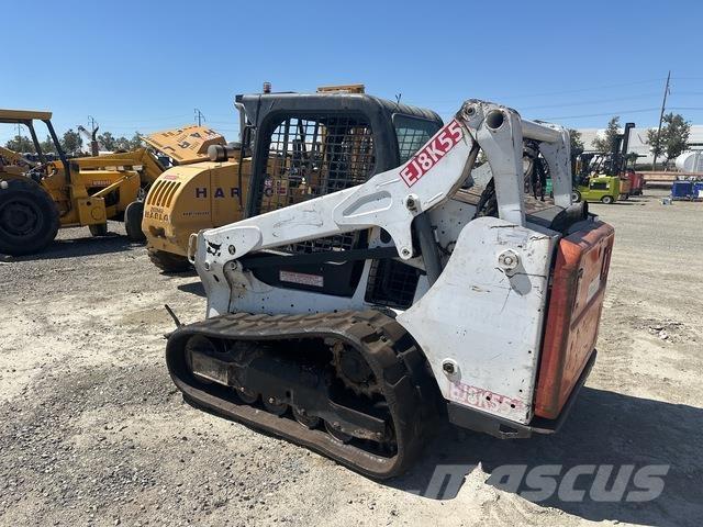Bobcat T590 滑移轉向裝載機