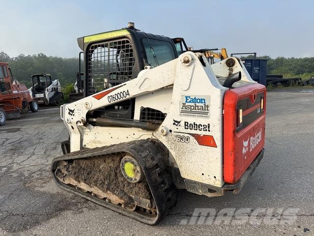 Bobcat T630 滑移轉向裝載機