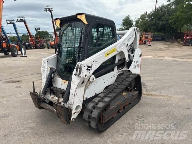 Bobcat T650 滑移轉向裝載機