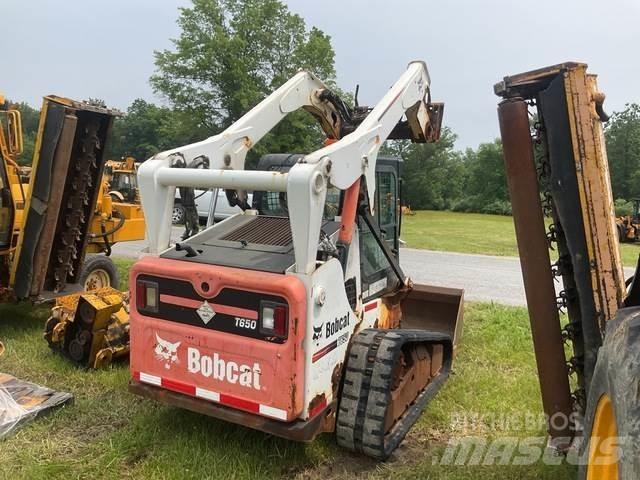 Bobcat T650 滑移轉向裝載機